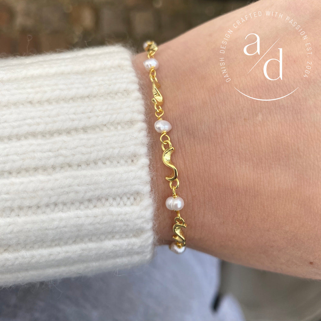 Aqua Dulce - Rhumba Pearl armbånd i forgyldt sølv