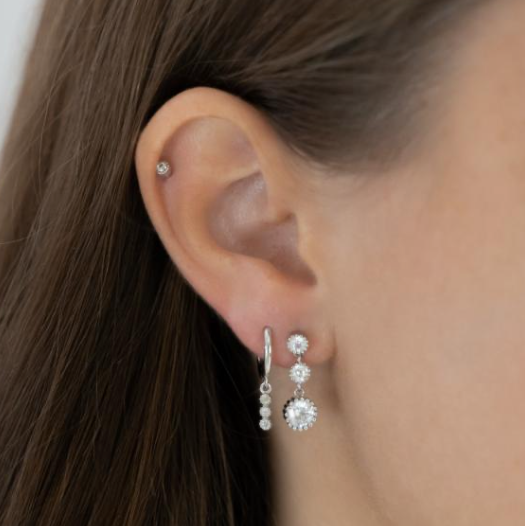 Ørering - Rund 3mm zirkonia rhodineret