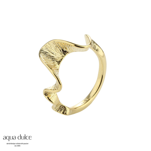 Aqua Dulce - Rhumba ring med bølger i forgyldt sølv