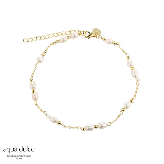 Aqua Dulce - Cara anklet med hvide perler i forgyldt sølv