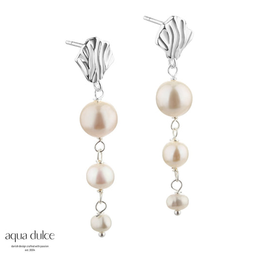 Aqua Dulce - Hulda Pearl Long øreringe i sølv med ferskvandsperler