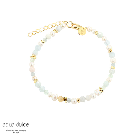 Aqua Dulce - Sea Breeze perlearmbånd i pastelblå nuancer i forgyldt sølv