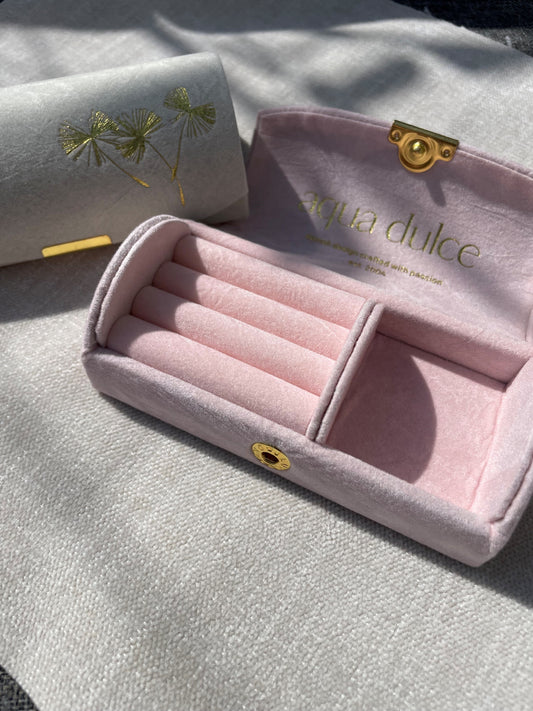 Aqua Dulce - Rejsesmykkeskrin i velour