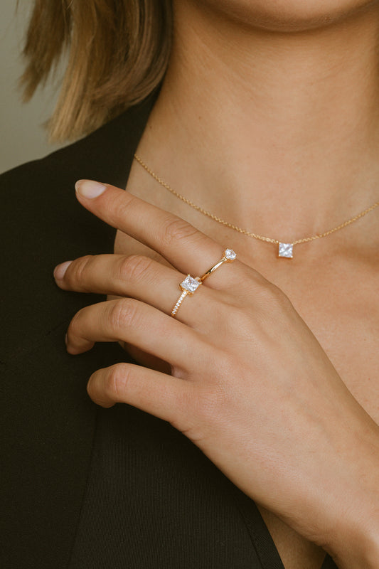 Sif Jakobs - Ellera Quadrato ring med hvide zirkonia i 18kt forgyldt sølv